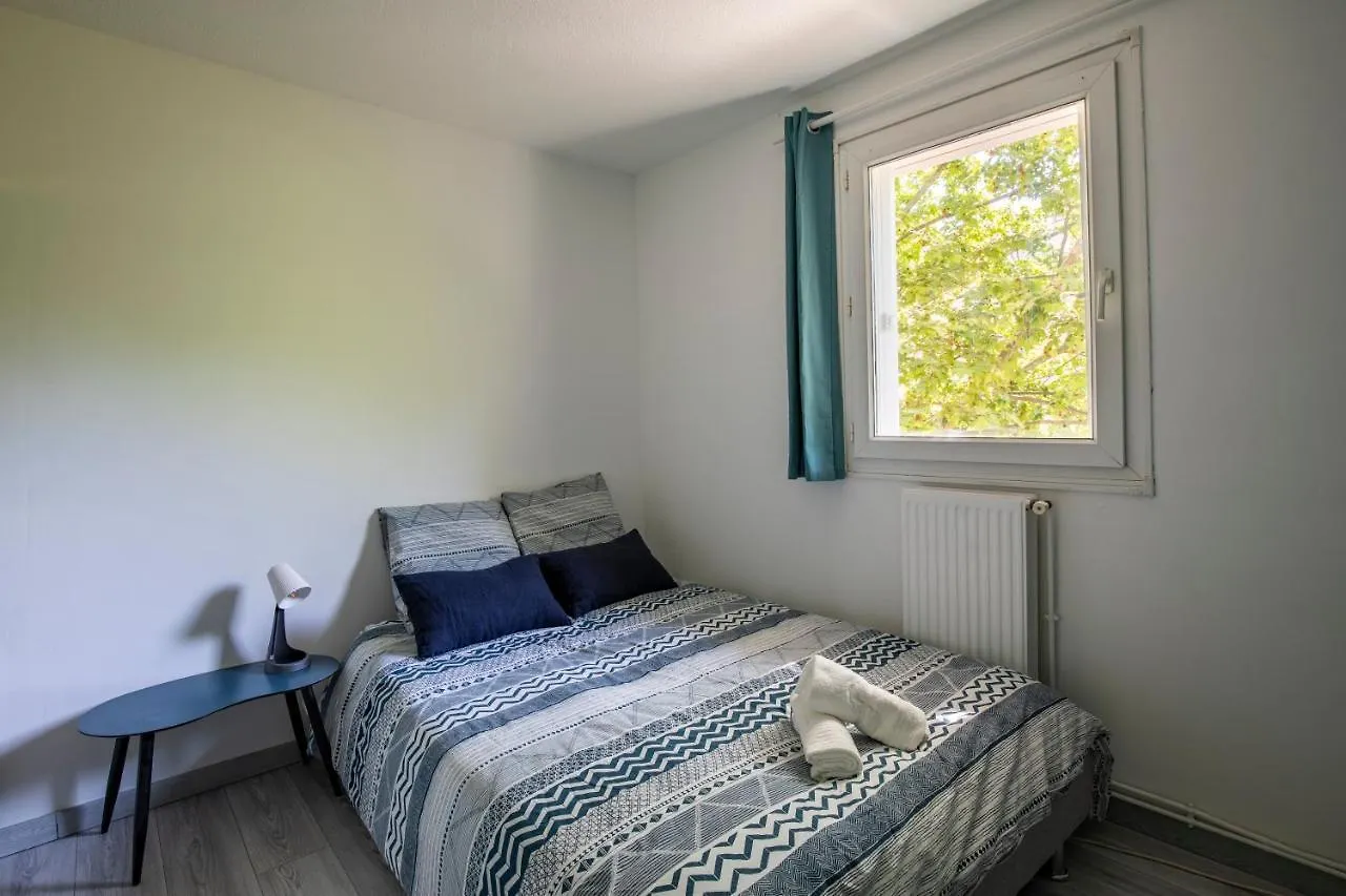 T4 Climatise Au Pied Des Rempart Avec Parking Apartment Avignon France